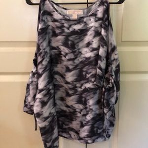 Michael Kora 3/4 sleeve shirt-shoulder cut outs